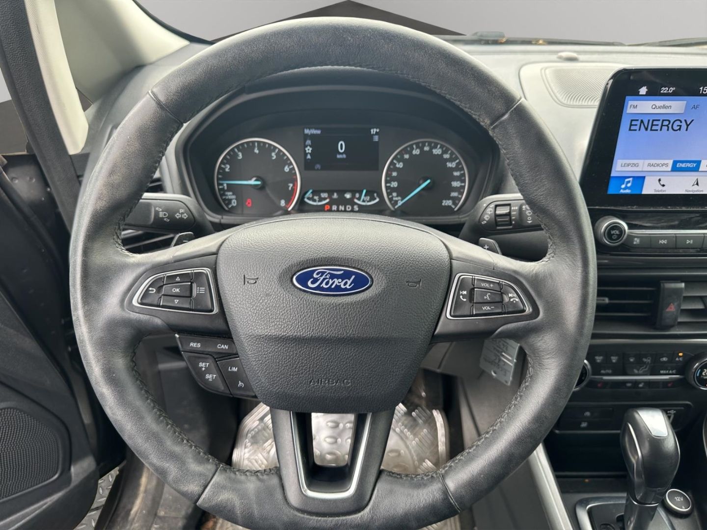 Fahrzeugabbildung Ford EcoSport Cool & Connect Klimaautom SHZ LenkradHZ