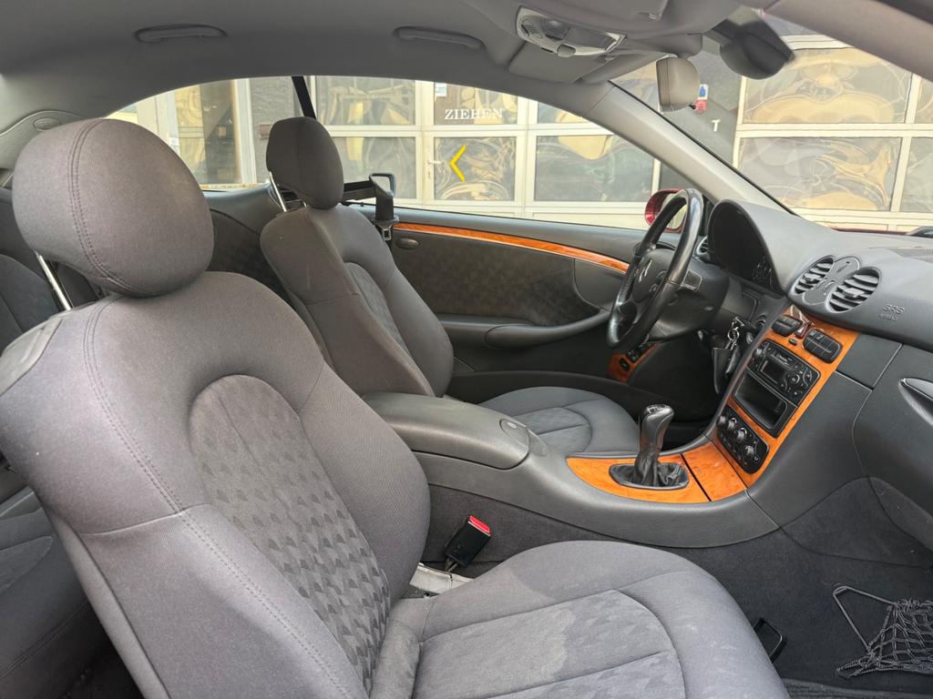 Mercedes-Benz CLK 240