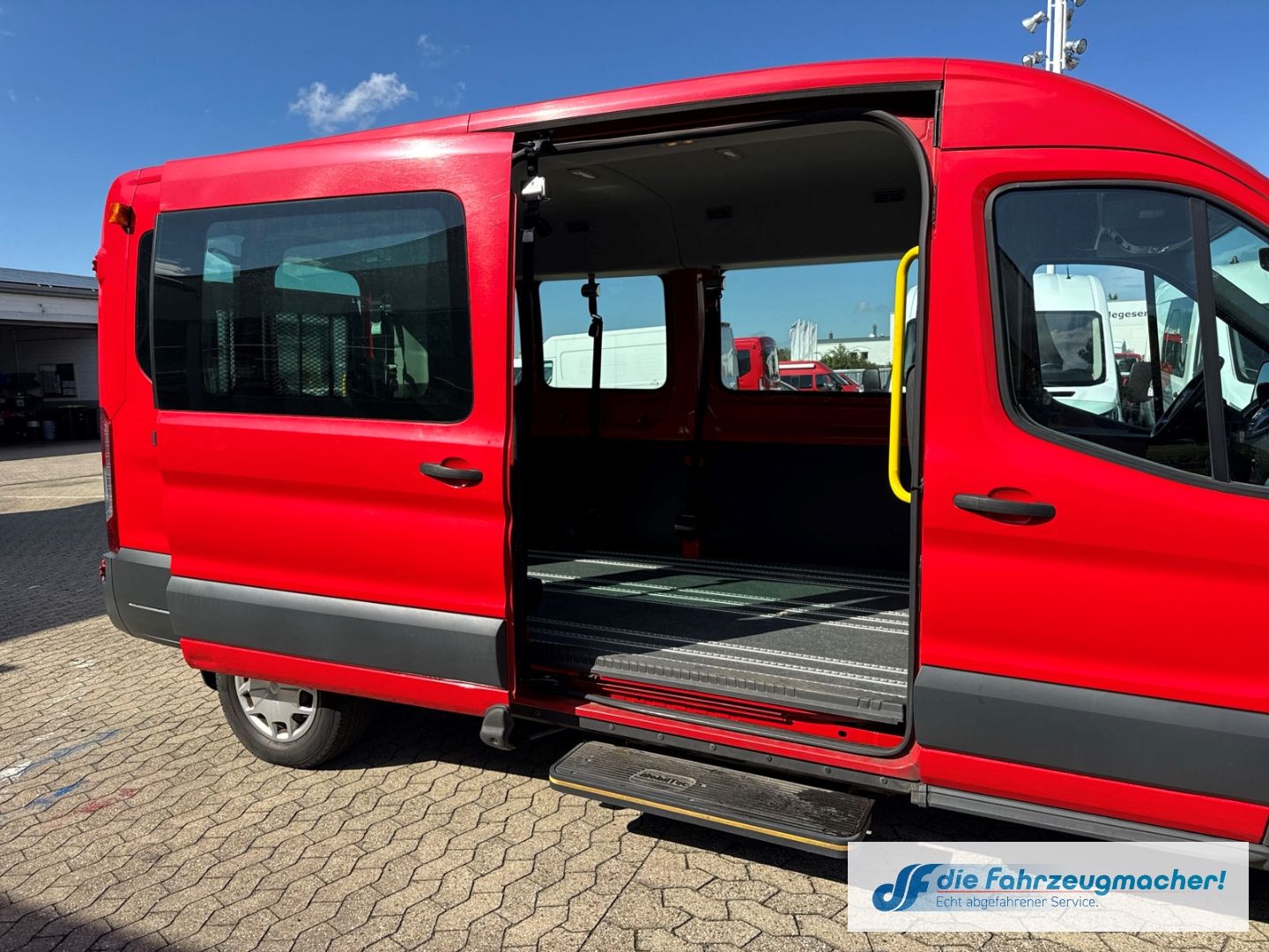 Fahrzeugabbildung Ford Transit Kombi 350 L3 Trend 2.0 TDCi DPF *2287 *K