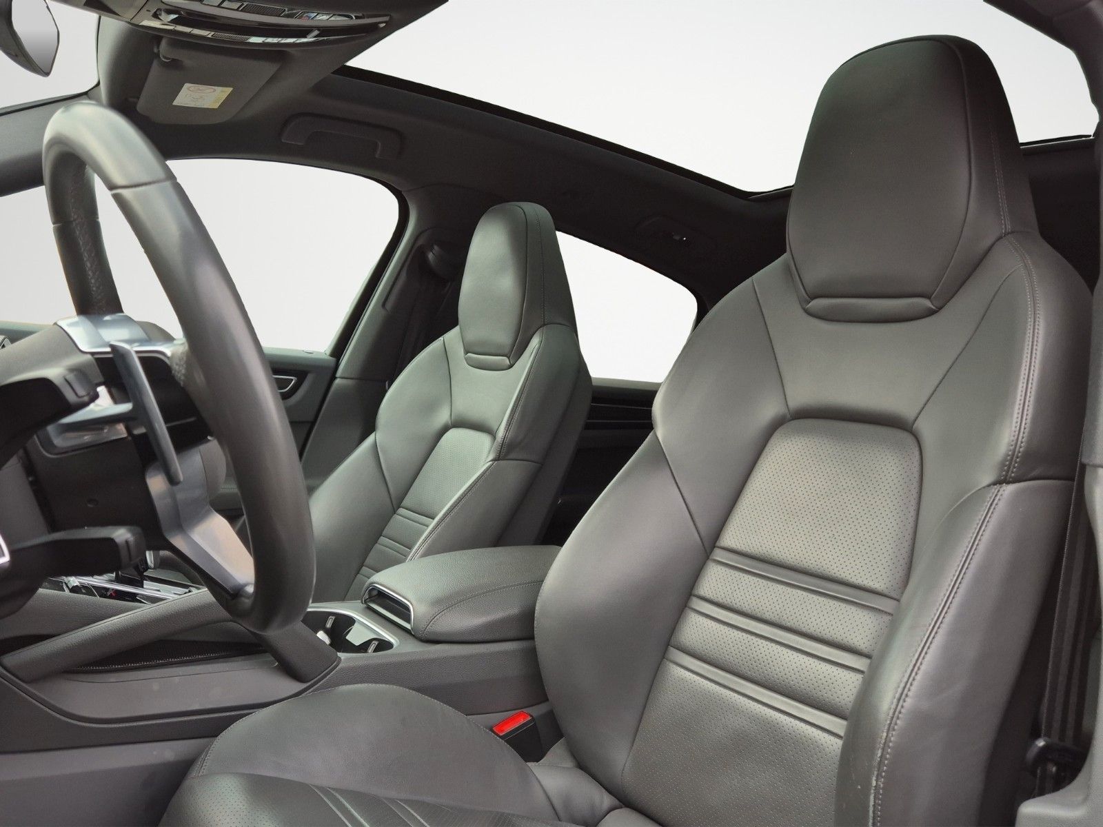 Fahrzeugabbildung Porsche CAYENNE COUPE PANO BOSE KAM 21" SPORTCHRONO