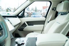 LAND ROVER Range Rover SV / 360° / PANO / LWB / P615 / 23" LAND ROVER Range Rover SV / 360° / PANO / LWB / P615 / 23"