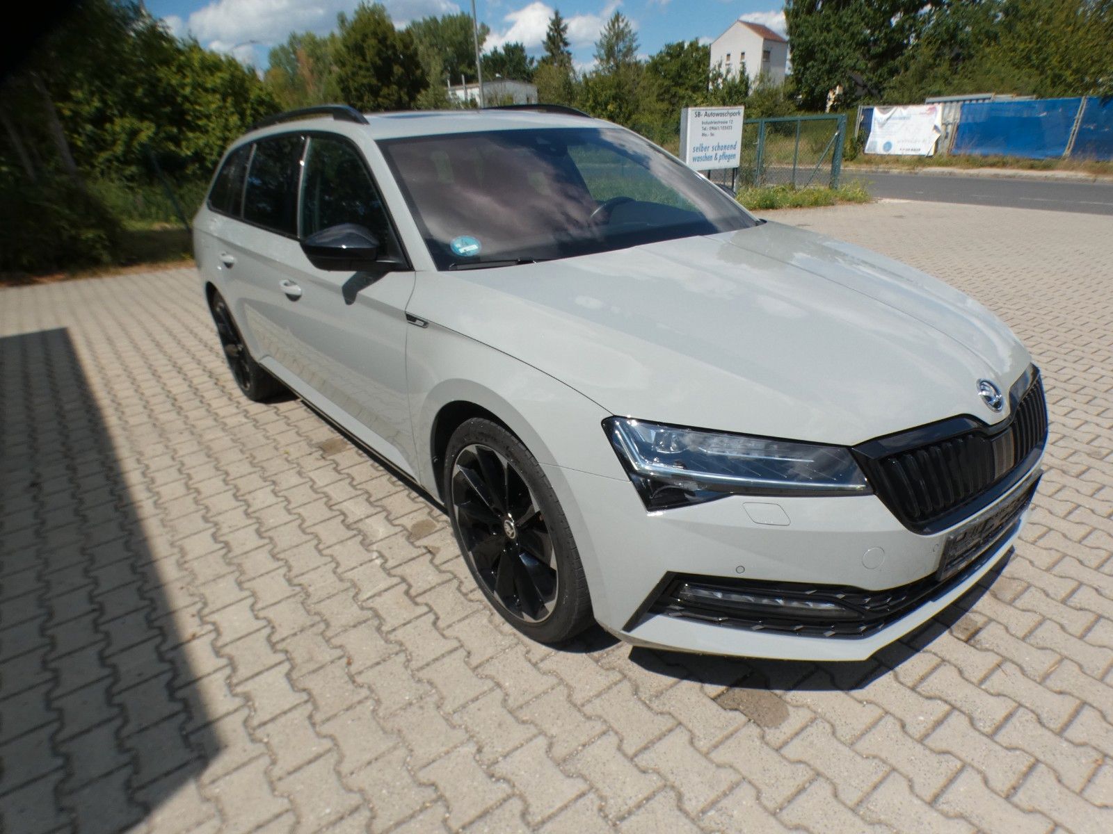 Skoda Superb Combi Sportline 2.0TDI DSG Navi SHZ ACC imagem 3
