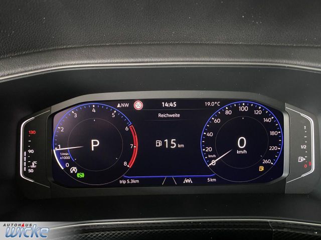 T-Cross 1.5 TSI DSG R-Line NAVI KLIMA AHK REAR