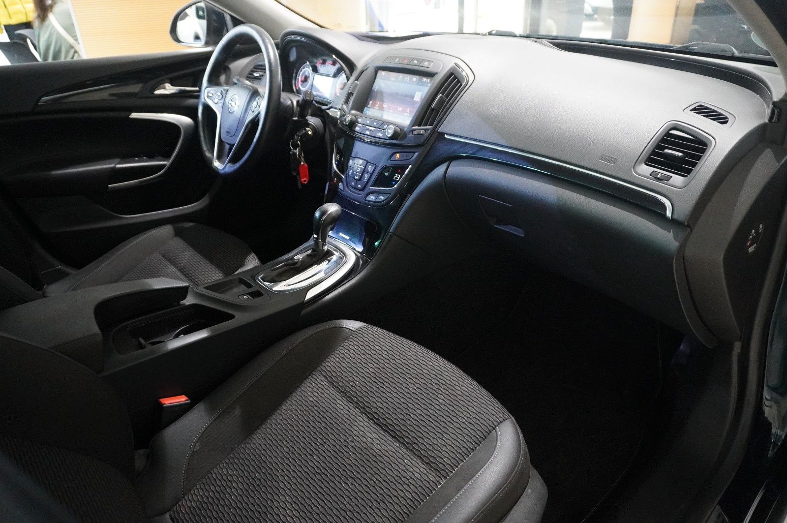 Fahrzeugabbildung Opel Insignia A ST 1.6 INNOVATION NAVI/LED/KAMERA/AHK