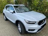 Volvo XC40 D3 Momentum Pro Geartronic Momentum Pro - silberne Volvo XC40