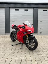 Ducati Panigale V4S