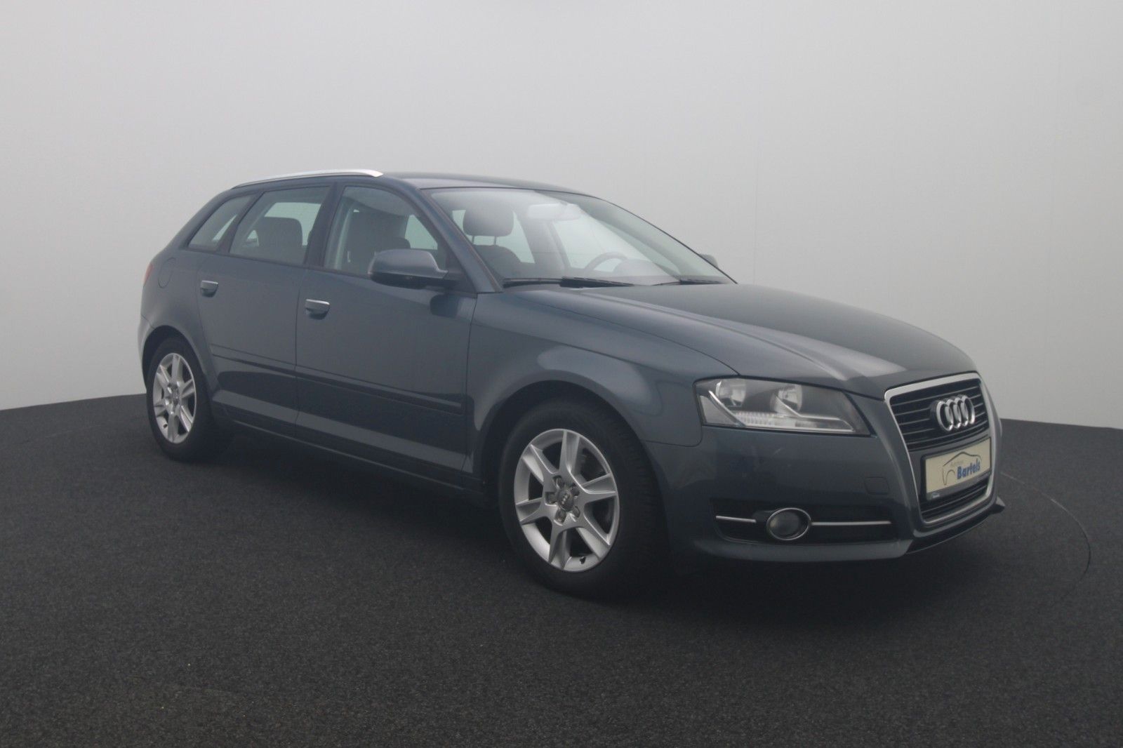 Fahrzeugabbildung Audi A3 Sportback 2.0 TDI Attraction