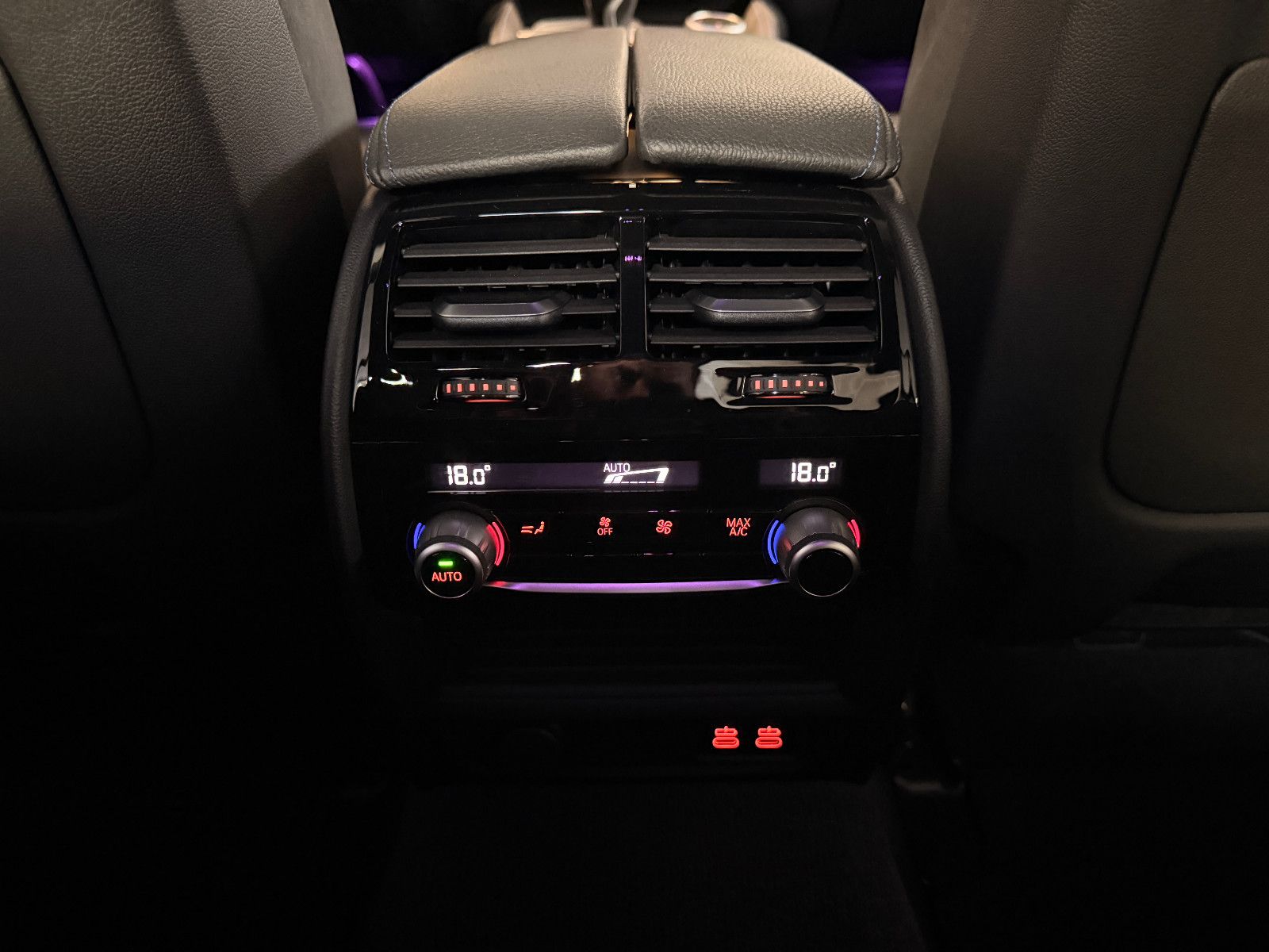 Fahrzeugabbildung BMW 530 d XDriveM Sport/M-PAKET/HARMAN-KARDON/AMBIE