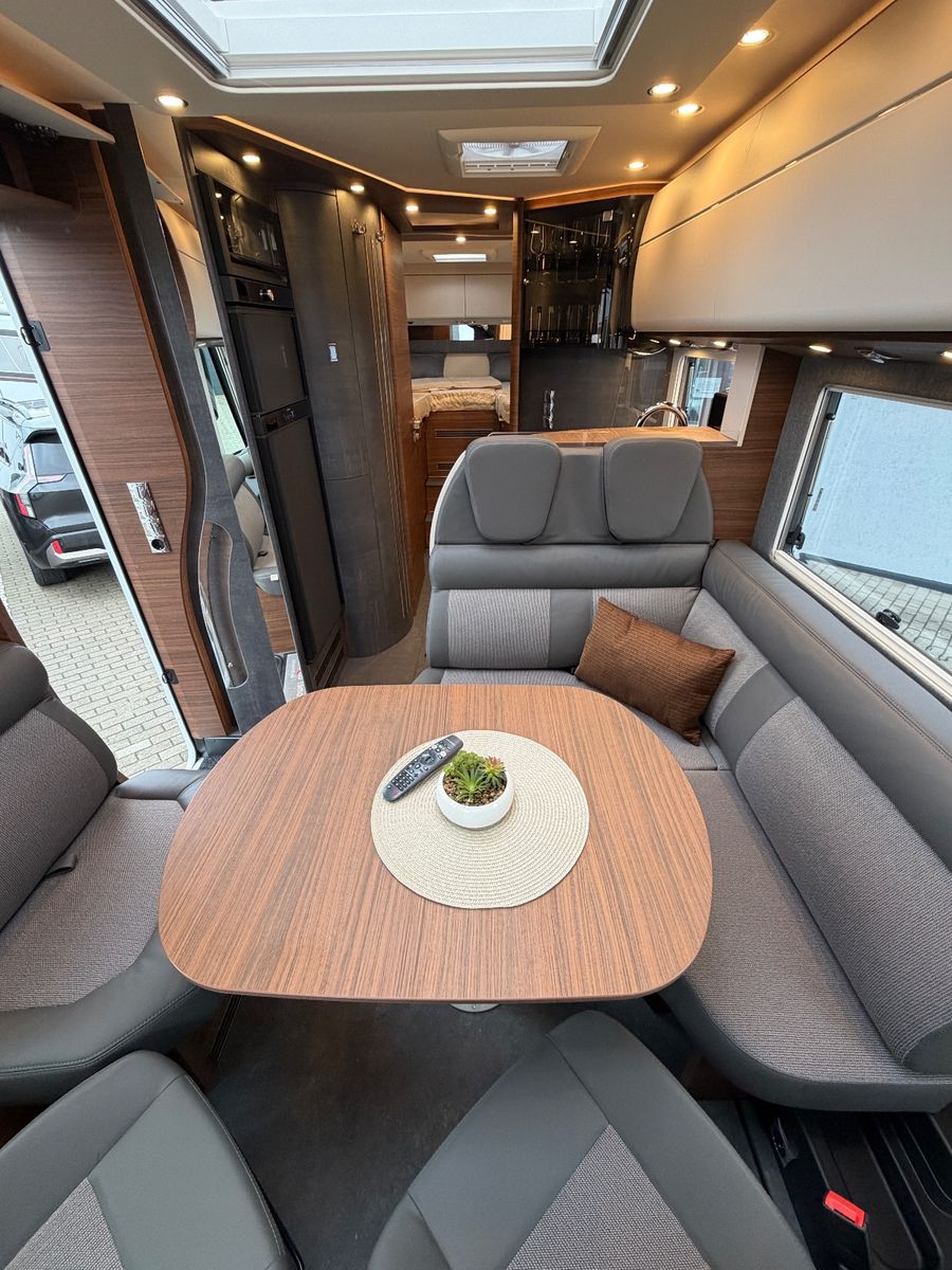 Fahrzeugabbildung Carthago chic c-line 4.9 LE MJ26 Cortina