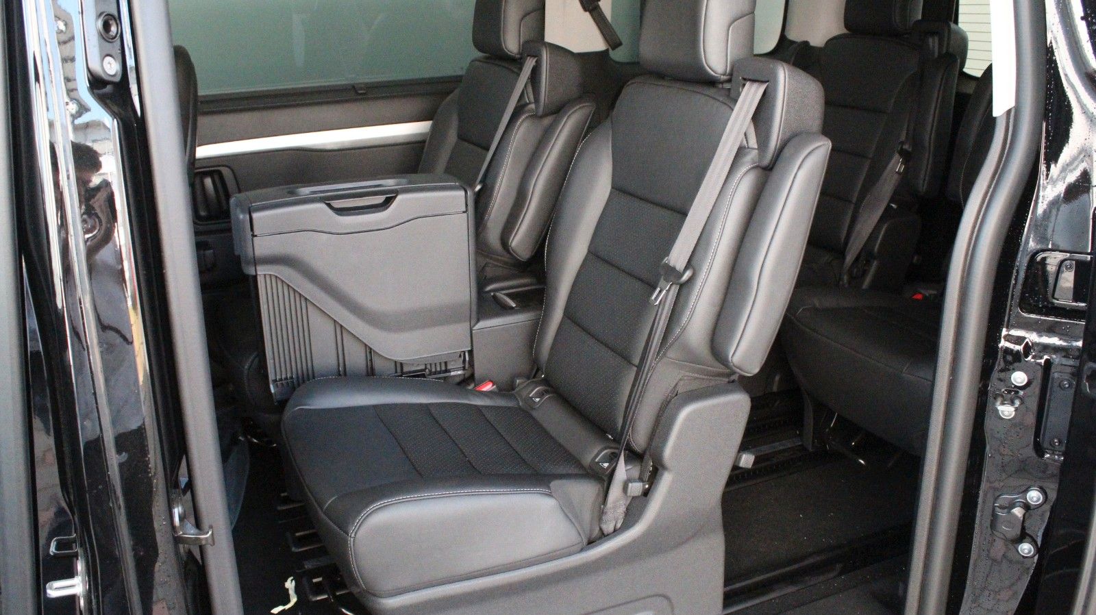 Fahrzeugabbildung Toyota Proace Verso 2.0 L1 Executive + Sitz-Pak. SOFORT