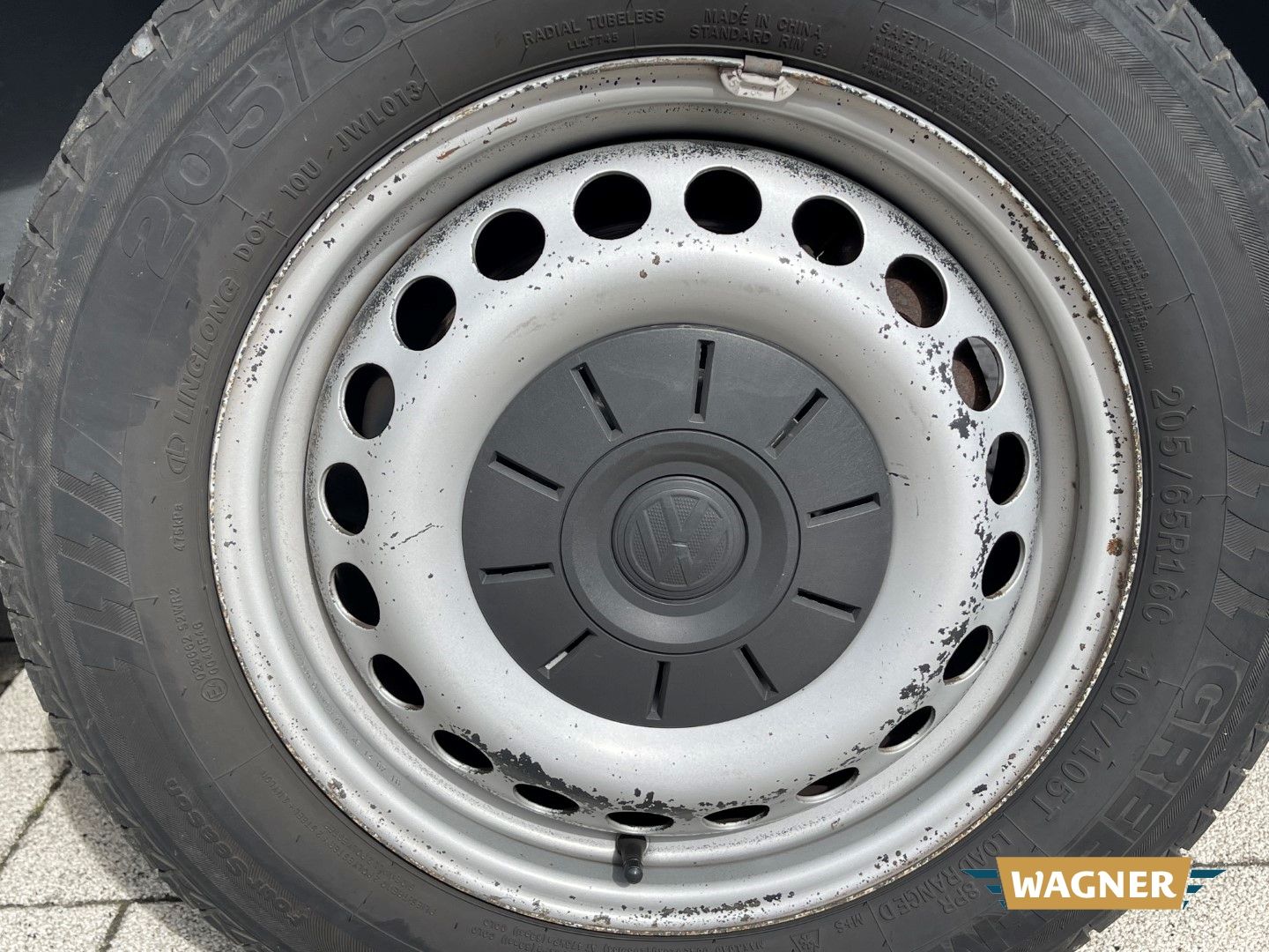 Fahrzeugabbildung Volkswagen T6 Kombi EcoProfi lang 2.0 TDI 8-Sitzer