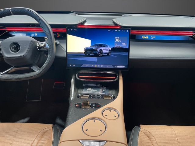 Fahrzeugabbildung Lotus Eletre R KEF Voll Carbon Gold innen