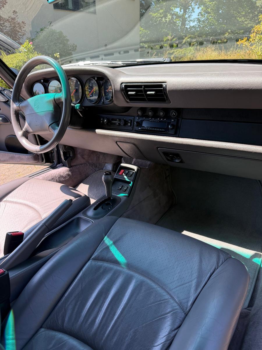 Porsche 911 (993) Carrera Coupé Tiptronic