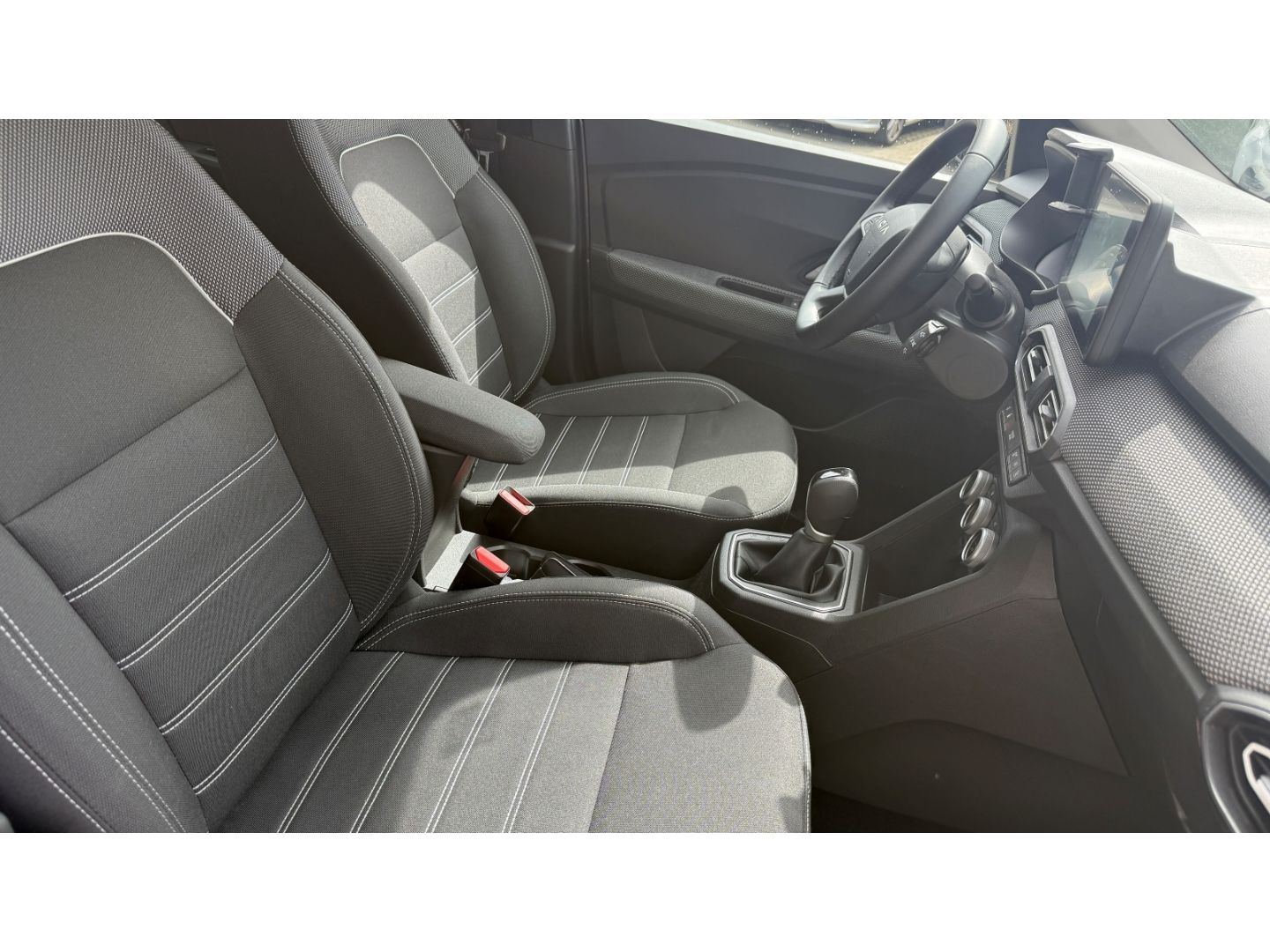 Fahrzeugabbildung Dacia Sandero III Journey LED Klimaautom Fahrerprofil