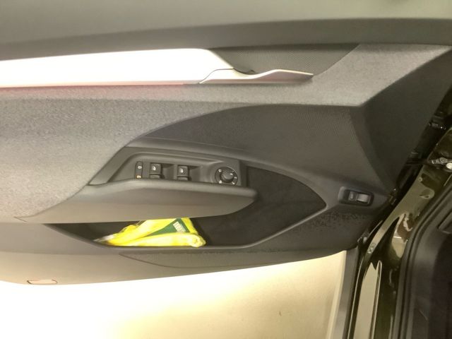 Enyaq 60 150 kW Automatik NAVI LED WÄRMEPUMPE