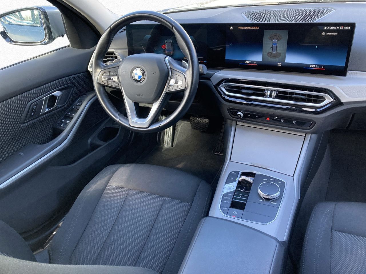 BMW 318dA Touring AHK,St+Go,DrivingAss,Curved,PDC foto 16
