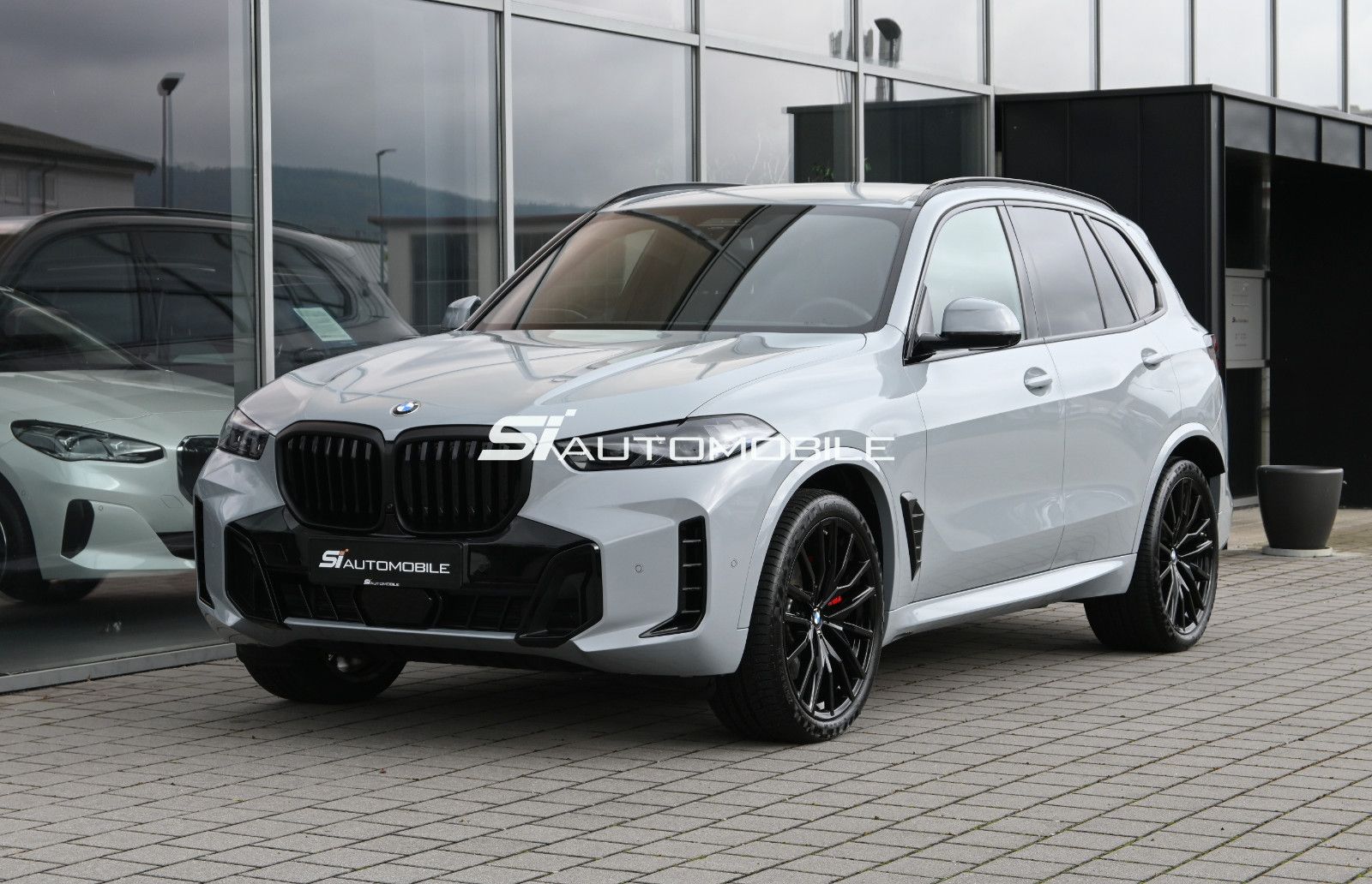 Fahrzeugabbildung BMW X5 xDr. 30d M-Sport Pro °INTEGRAL+LUFT°22 ZOLL°