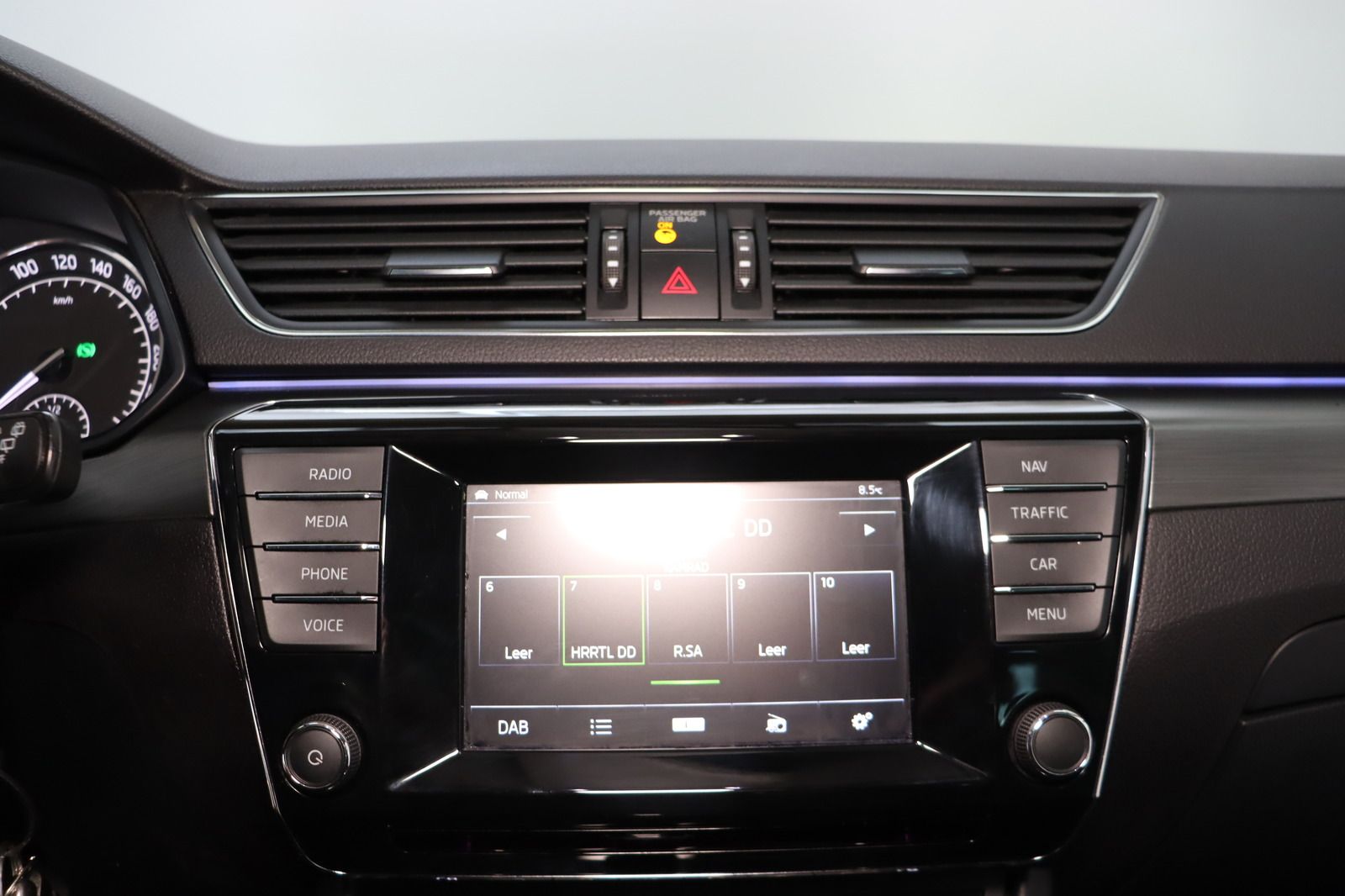 Fahrzeugabbildung SKODA Superb III Style 2.0 TDI DSG 1. Hand * Memory *