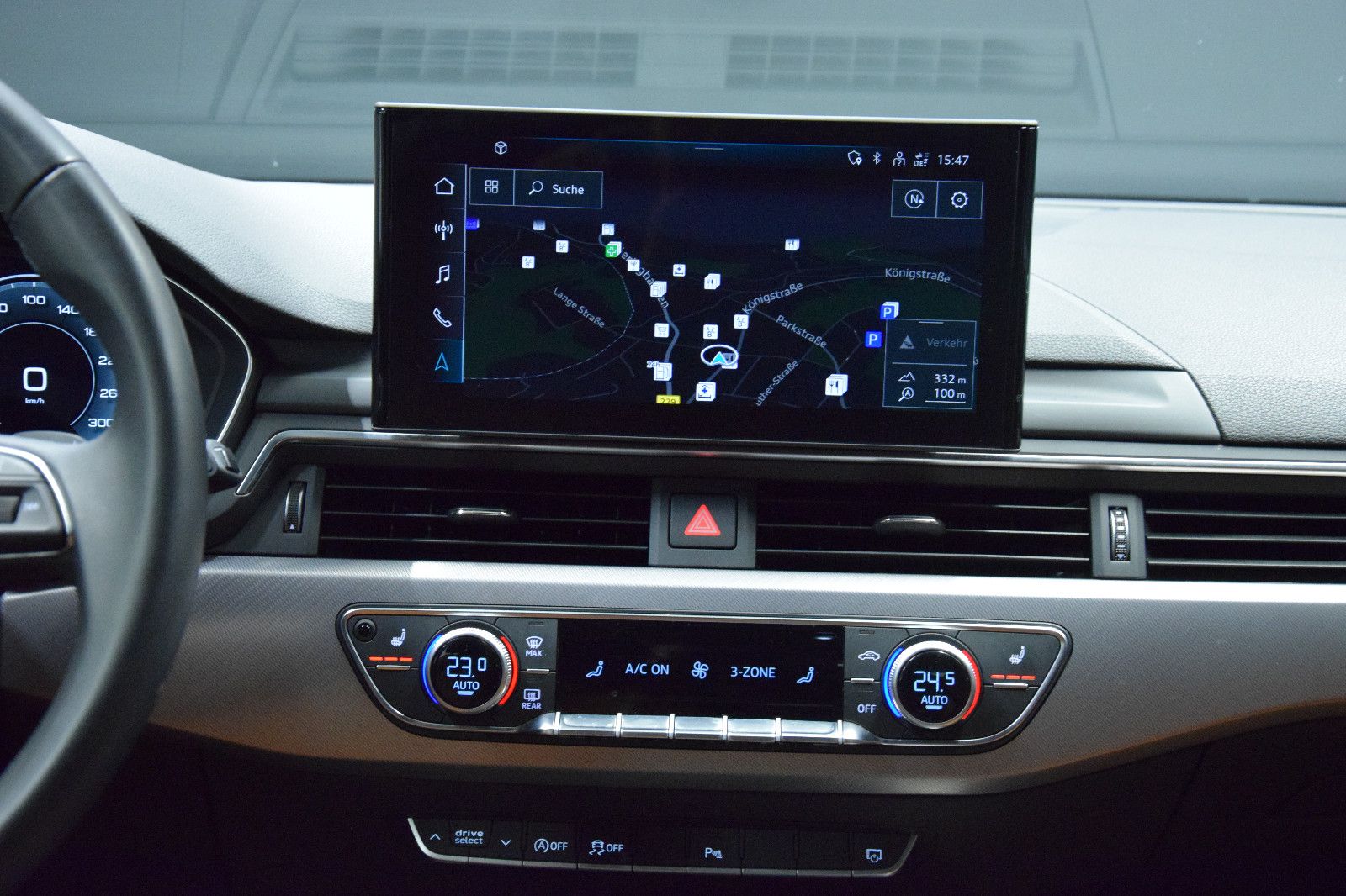 Fahrzeugabbildung Audi A4 Avant 40 TDI S line MATRIX 3-Zonen ACC