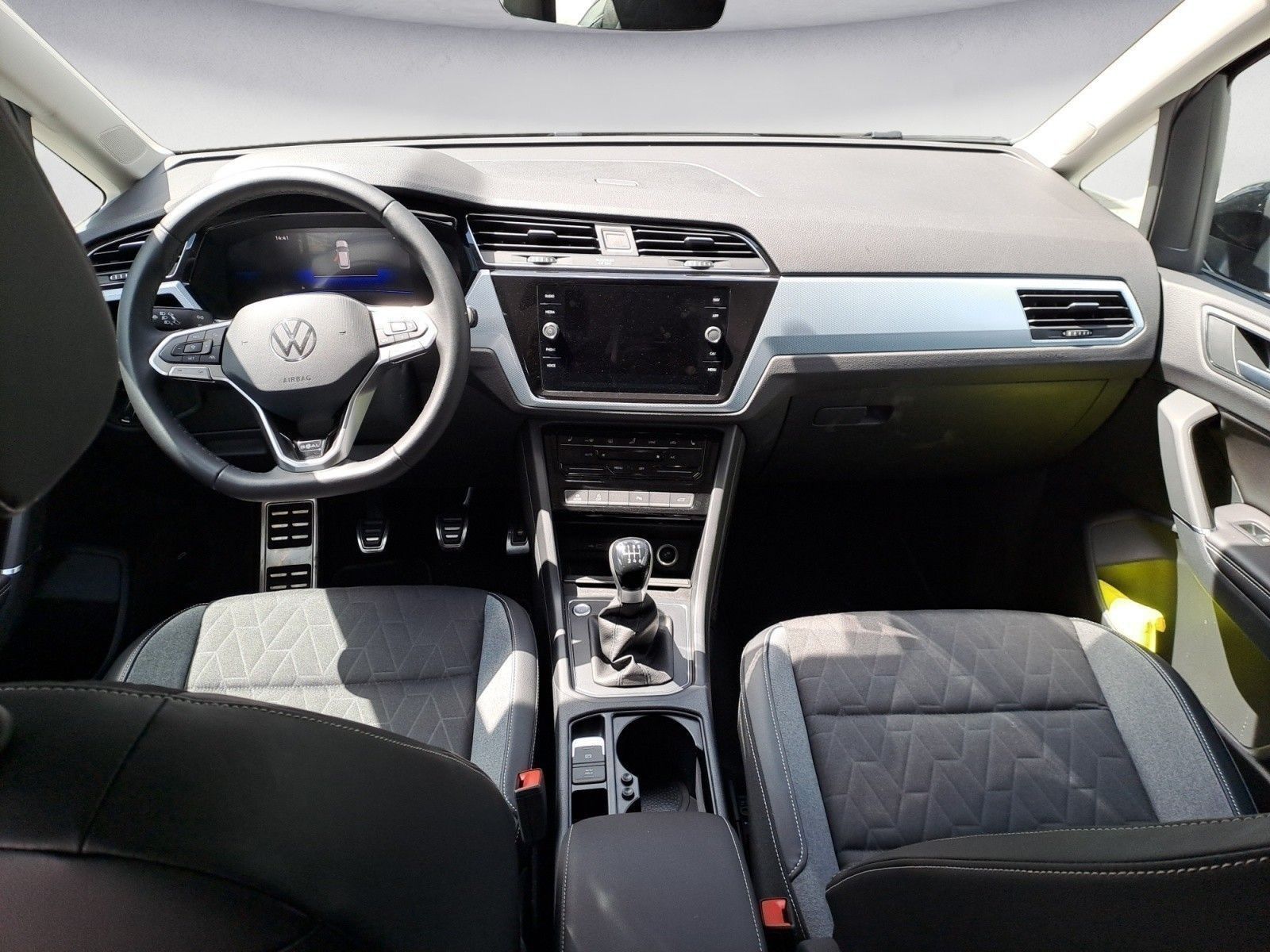 Volkswagen Touran - Bild 11