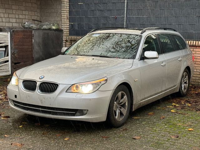 BMW 525d Touring+PANO+NAVI+TEMPO+BI-XENON+LEDER+PDC