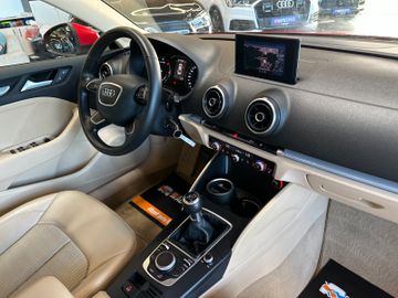 Audi A3 *Navi*Tempo*Xenon-Adaptive*Pdc*Szhz*