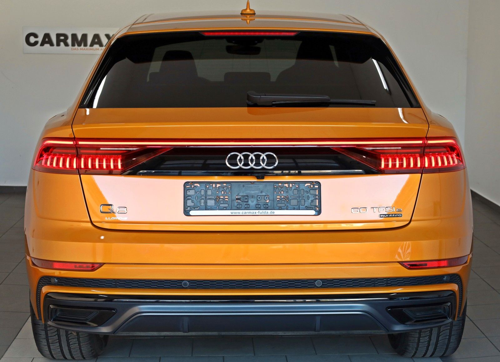 Fahrzeugabbildung Audi Q8 60 TFSI e quattro,S Line,Matrix, CarPlay, 21"