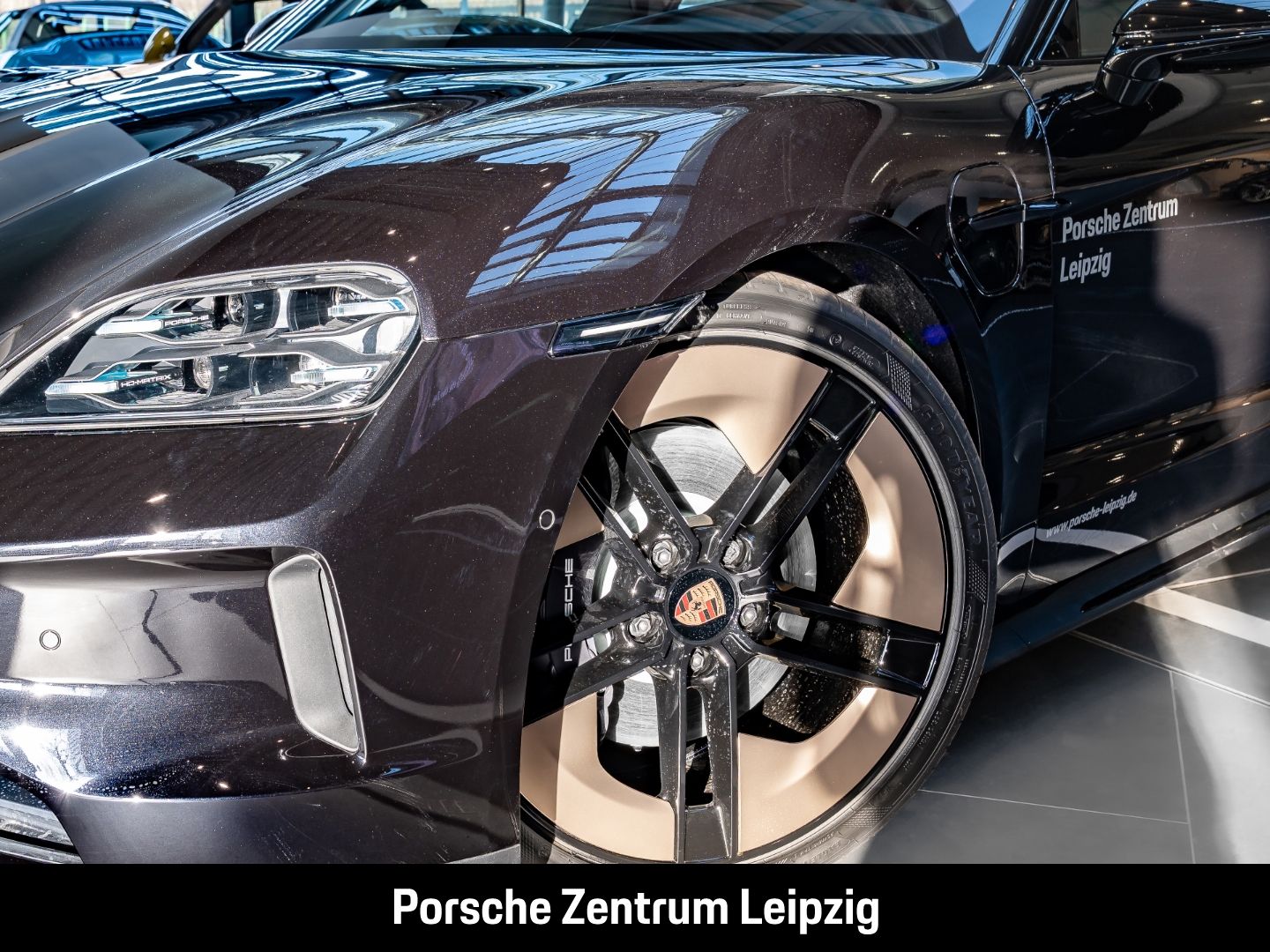 Porsche Taycan 4 Black Edition Massage HD HA-Lenkung HUD foto 8