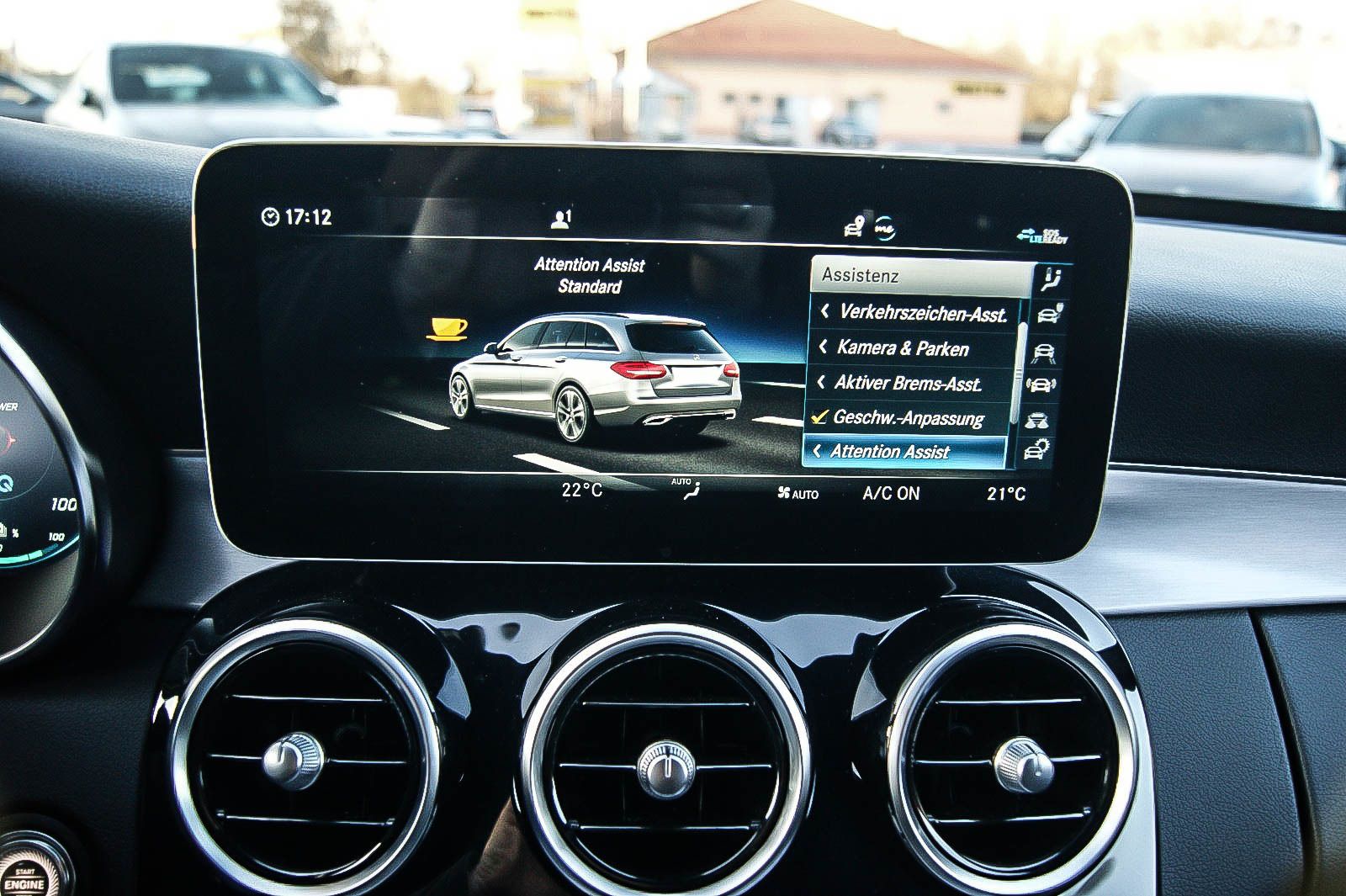 Fahrzeugabbildung Mercedes-Benz C 300 e T 9G-T Avantgarde AHK BURMESTER LED KAME