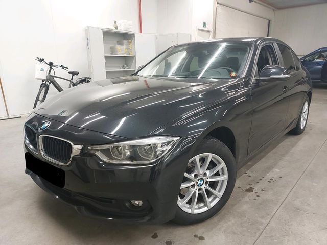 BMW 318 D ADVANTAGE * NAVIGATION * ALU * LED