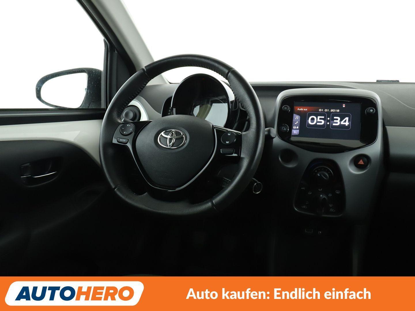 Toyota Aygo 1.0 X-Play club*CAM*KLIMA*GAANTIE*