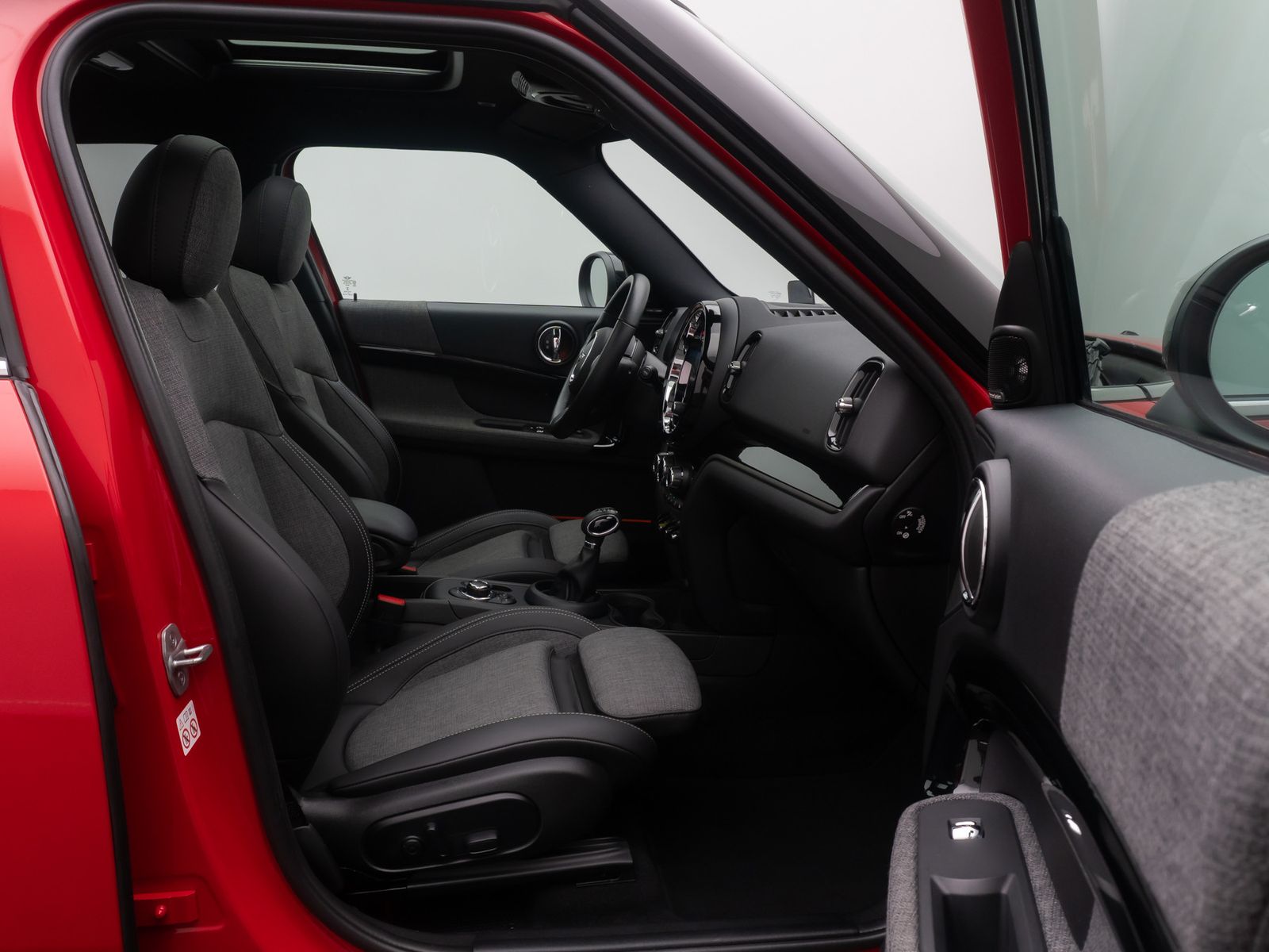 Fahrzeugabbildung MINI Countryman SE (Cooper) DAB HUD H/K Panorama Voll