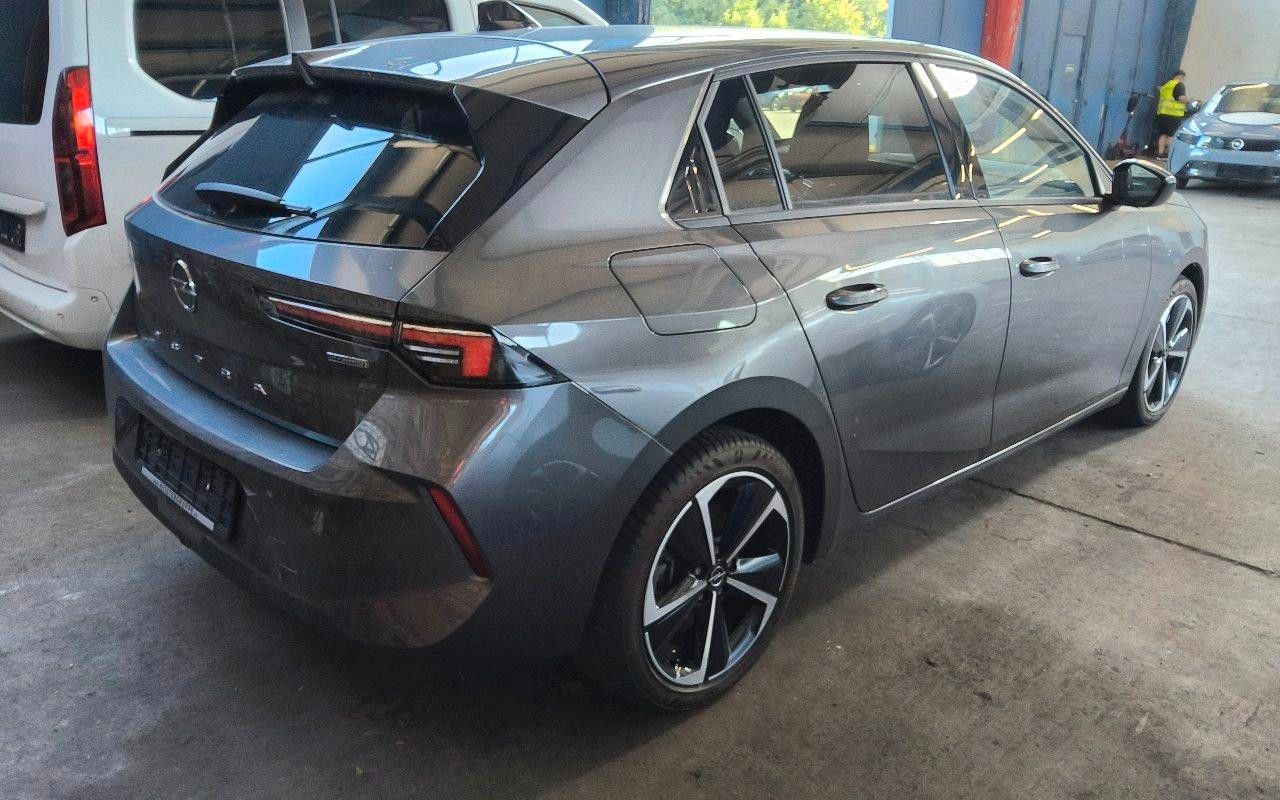 Fahrzeugabbildung Opel Astra L Lim. 1.6 HYBRID BUSINESS EDIT. NAVI/LED
