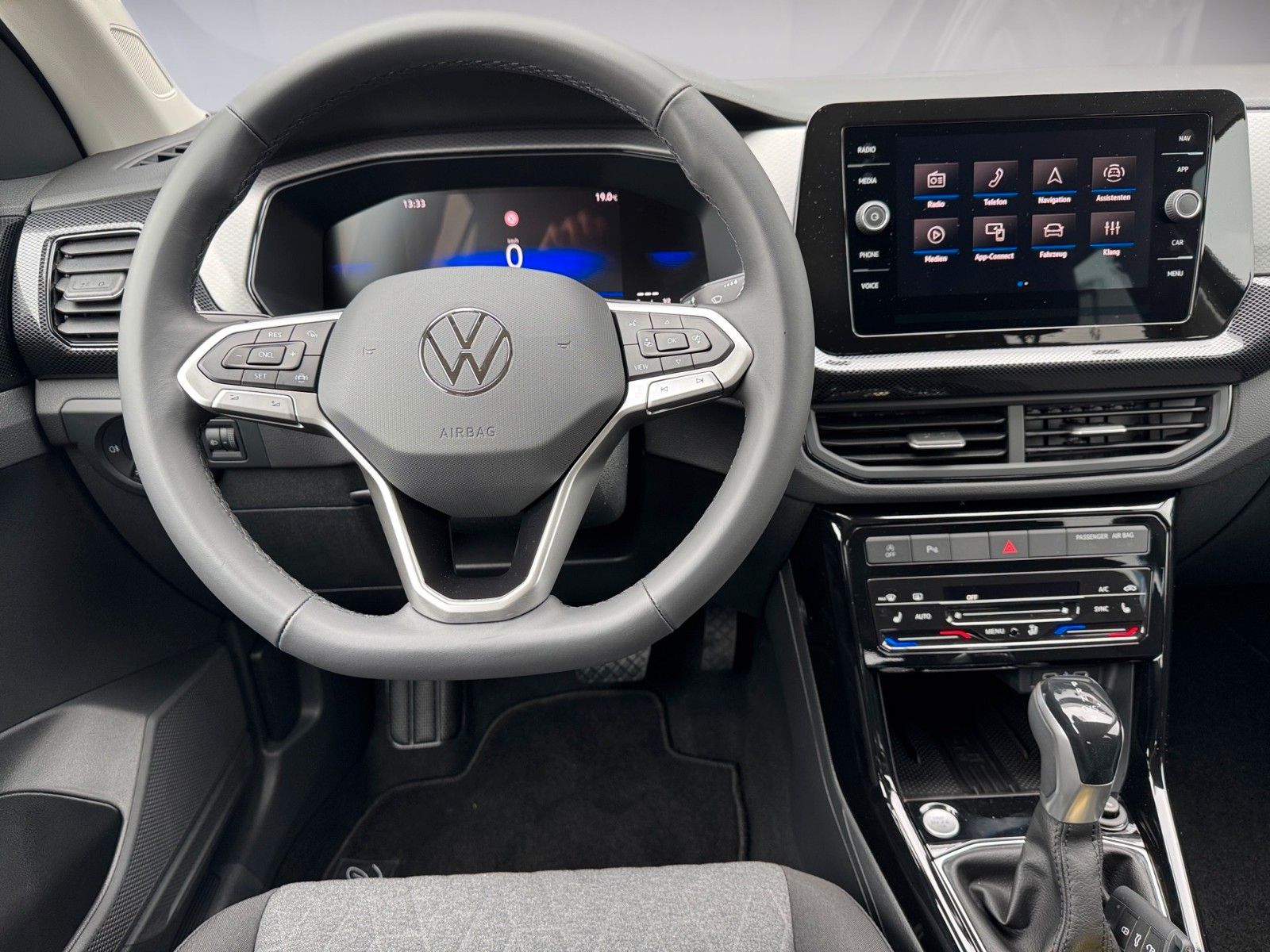 Fahrzeugabbildung Volkswagen T-Cross Life 1.0 TSI