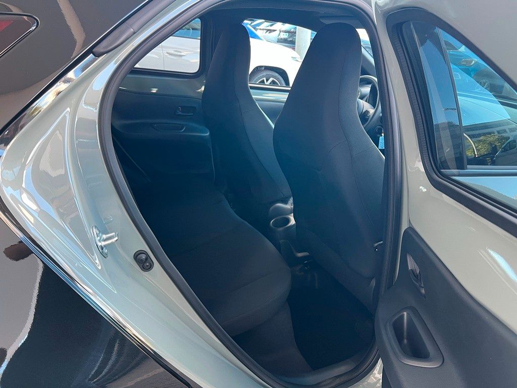 Fahrzeugabbildung Toyota Aygo X Teamplayer 1.0 RFKAM ACC