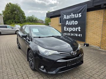 Toyota Avensis - 1