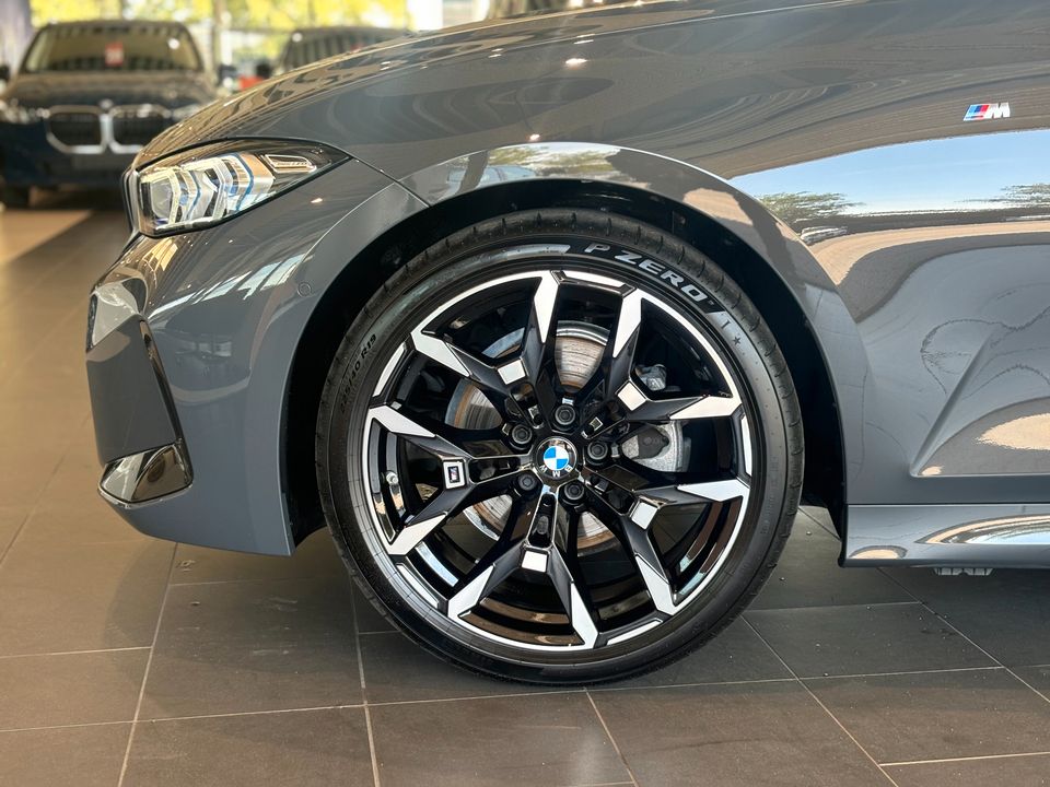 BMW 320i Touring Auto Navi Tempom.aktiv Bluetooth foto 5
