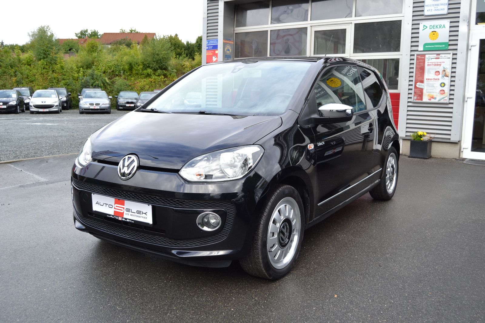 Fahrzeugabbildung Volkswagen up! black up!/Panoramadach/Klima/Navi