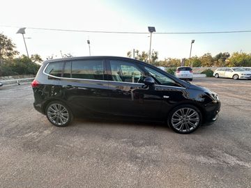 Opel Zafira Tourer - 4