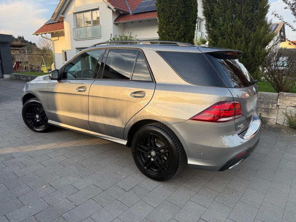 Image of Mercedes-Benz GLE 350