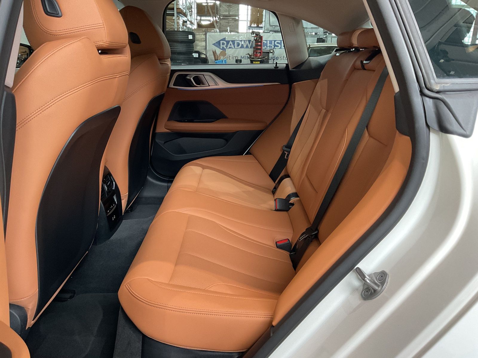BMW i4 - Bild 9