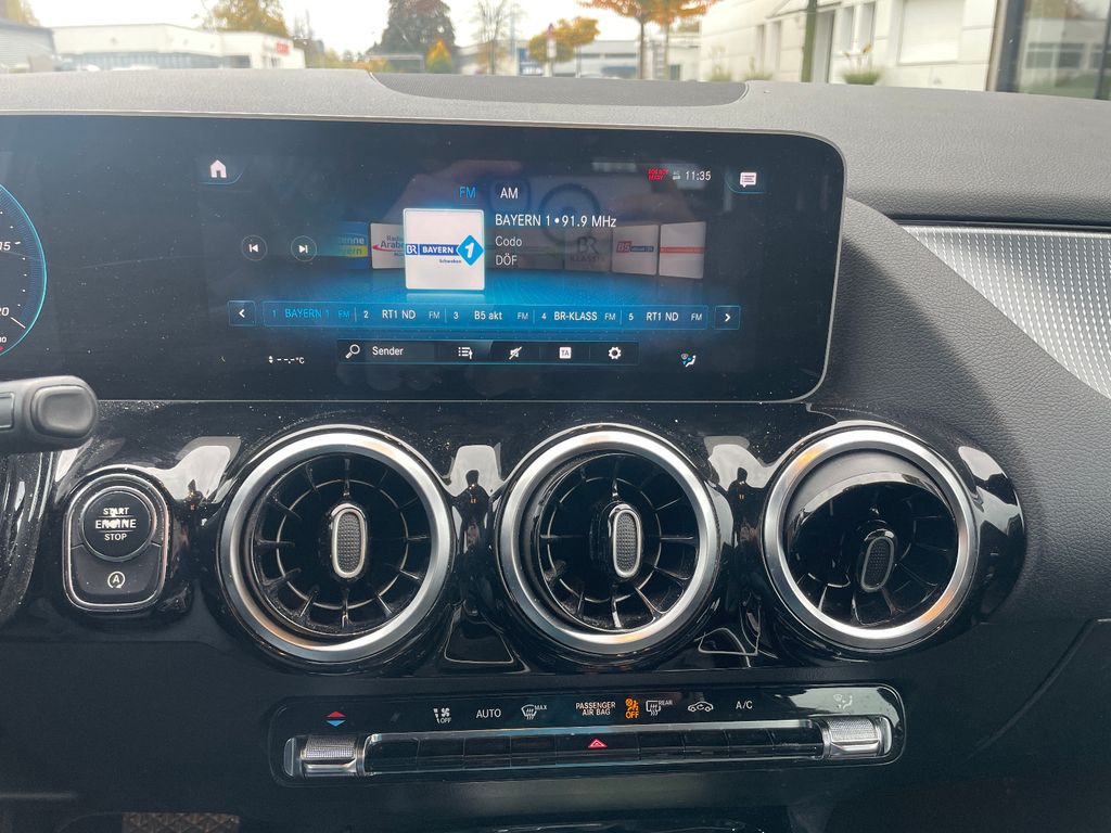 MERCEDES-BENZ B 250 11