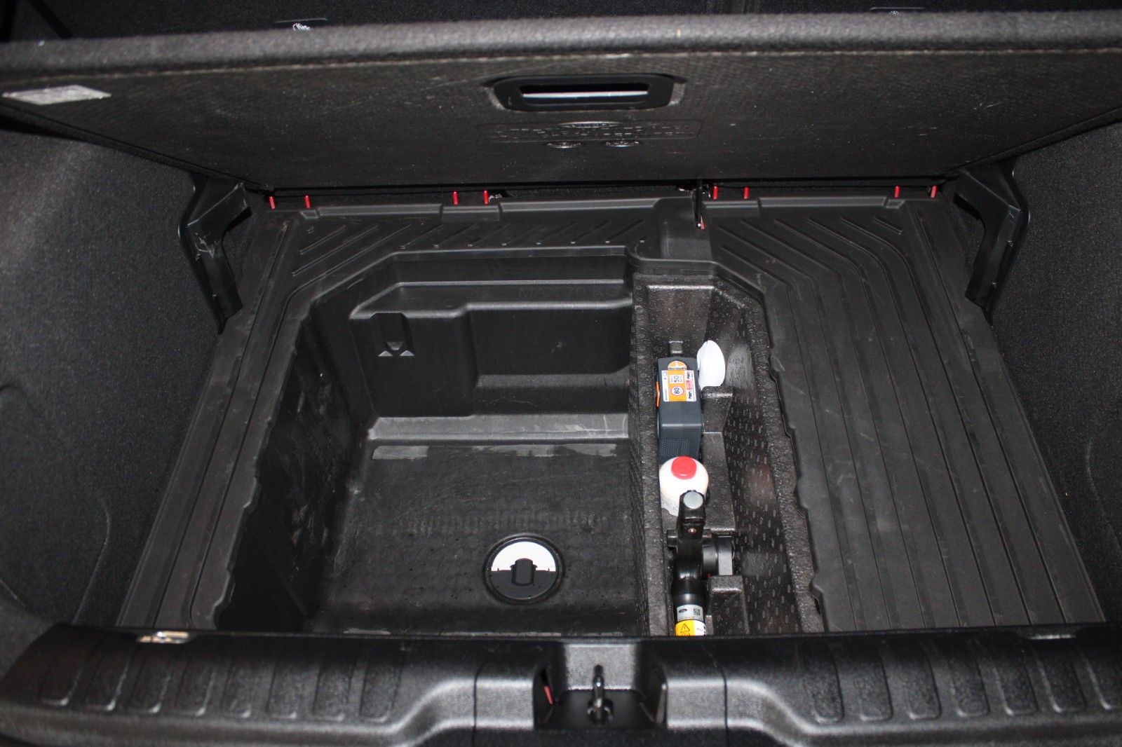 Fahrzeugabbildung Ford Puma MHEV ST-Line AHK LED NAVI WINTER PAKET uvm.