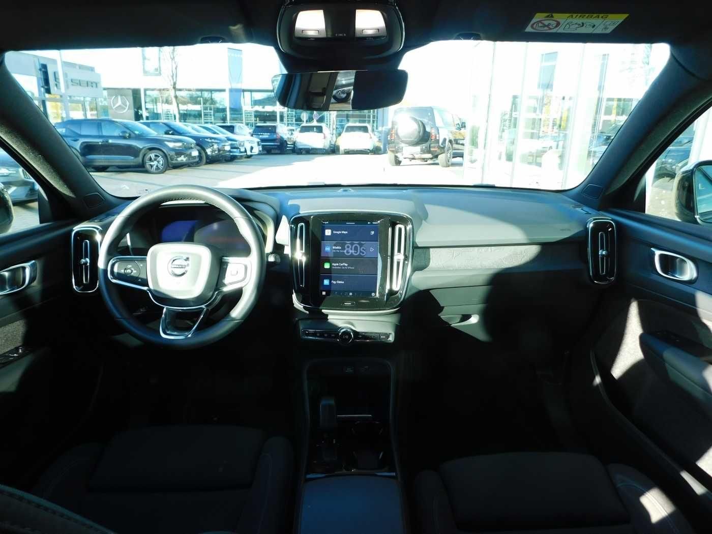 Fahrzeugabbildung Volvo XC40 Recharge Twin Motor AWD Plus 'AHK, GJR'