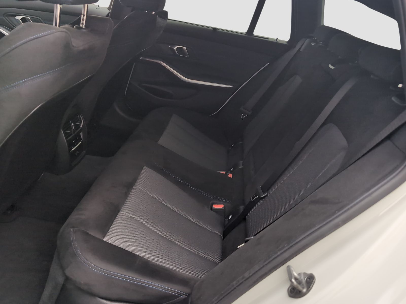 BMW 320 - Bild 9