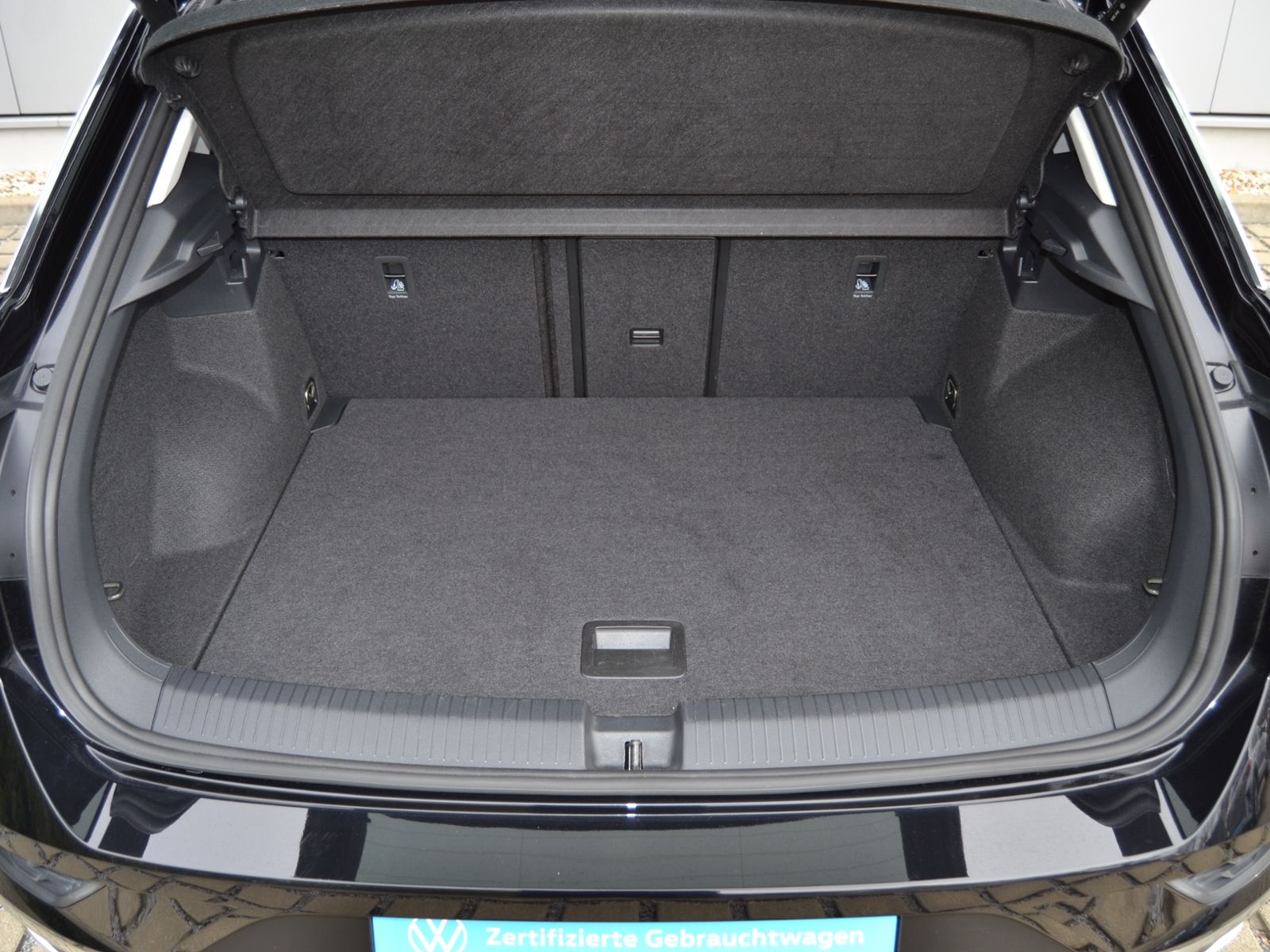 T-Roc 1.5 TSI Active AHK/STANDHEIZUNG/17-ZOLL/LE