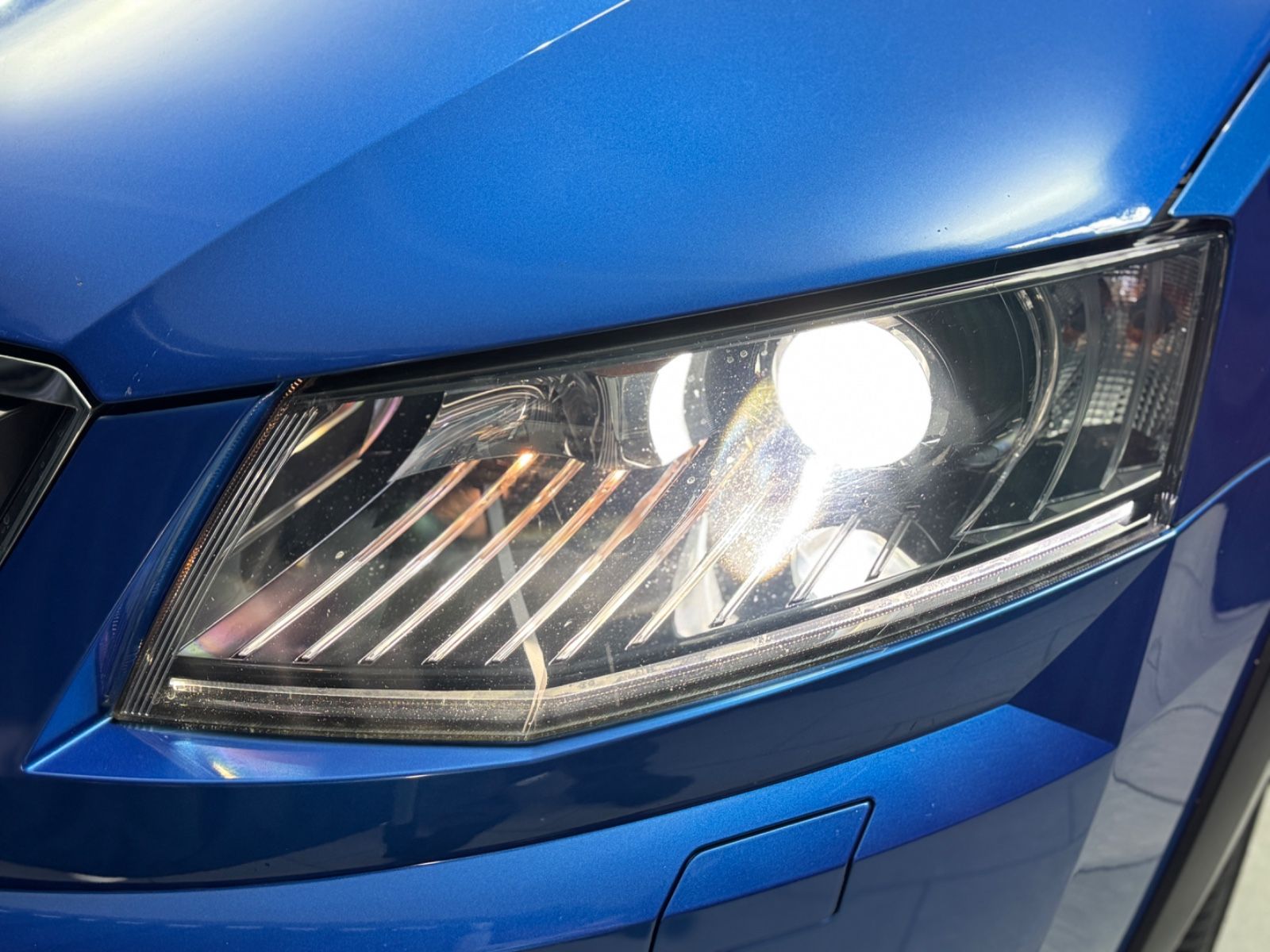 Fahrzeugabbildung SKODA Octavia Combi Scout 4x4|NAVI|XENON|CANTON|