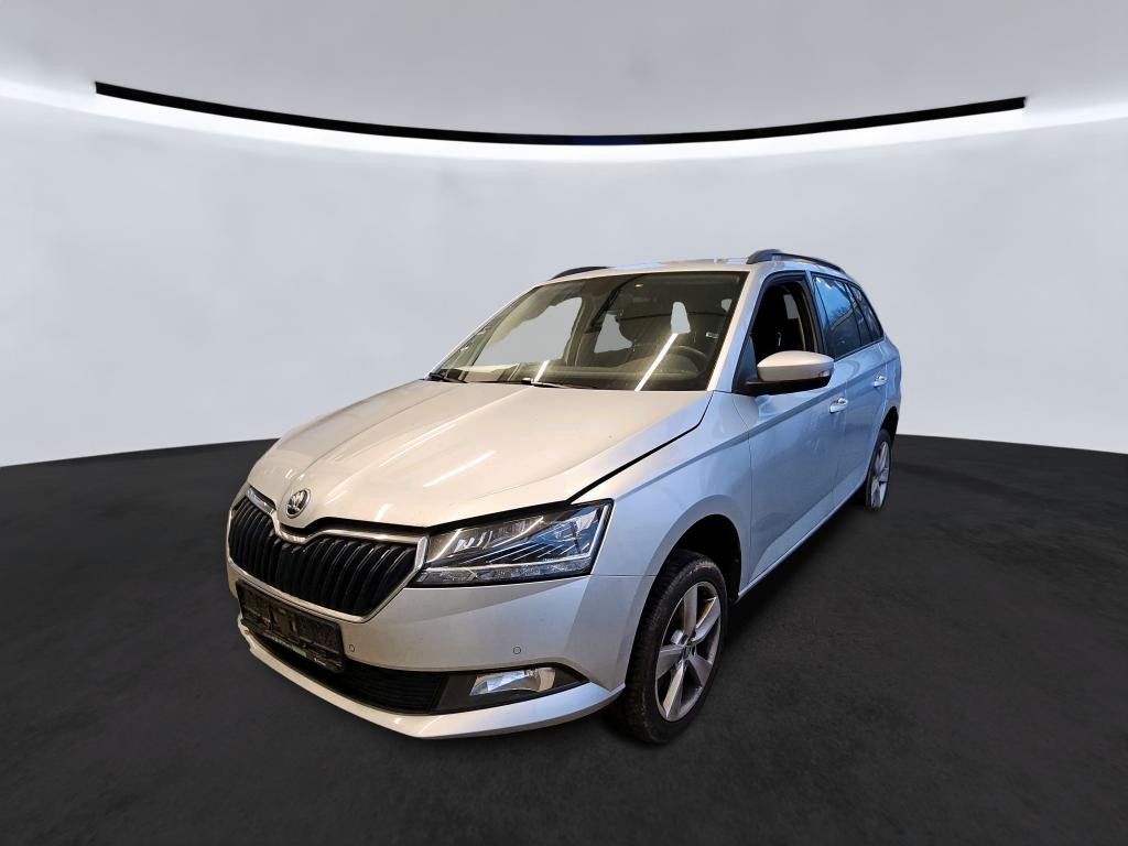 Fahrzeugabbildung SKODA Fabia Combi DSG LED KESSY SITZH. SMART-LINK 1.H