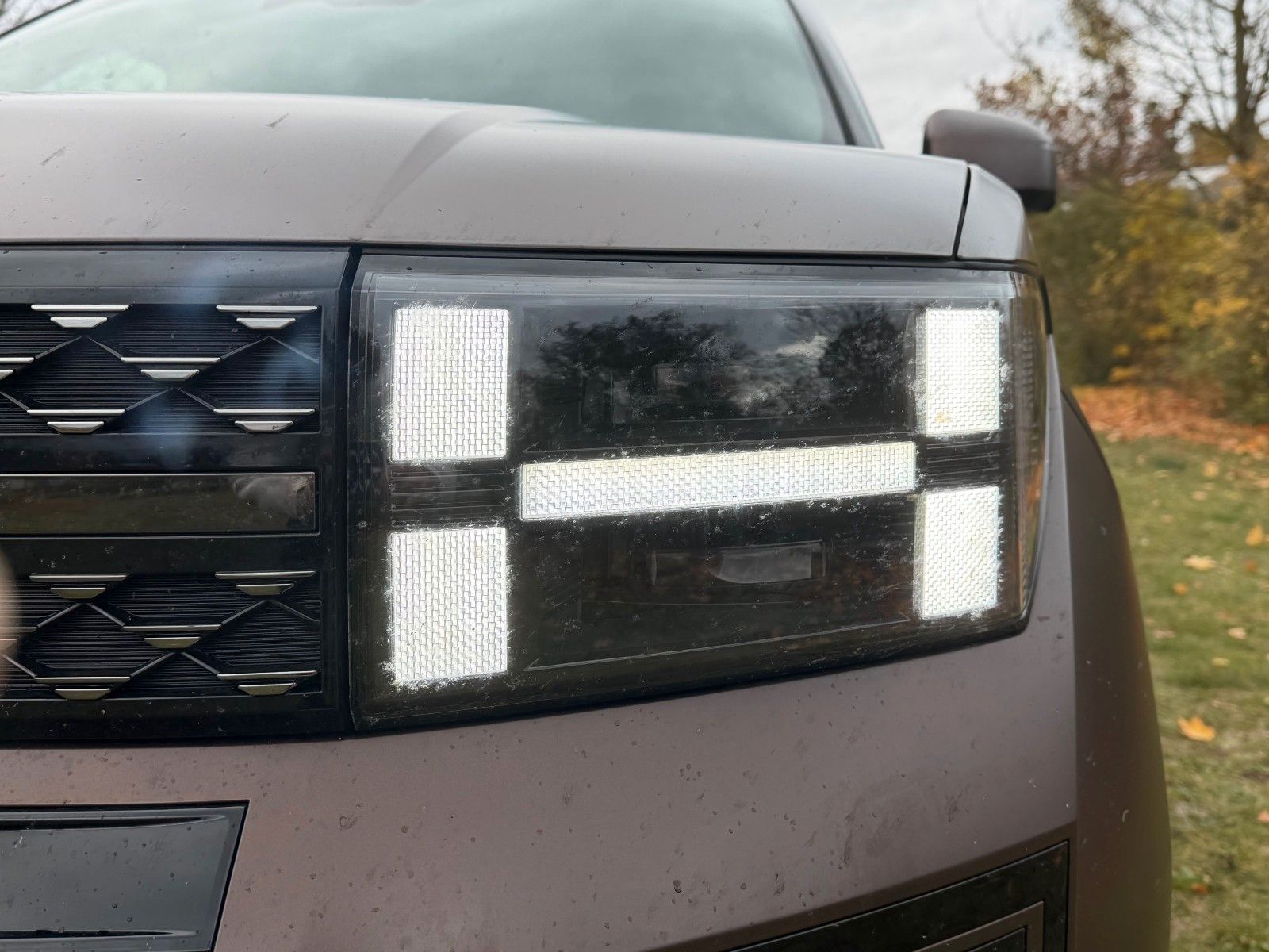 Fahrzeugabbildung Hyundai SANTA FE 1.6T-GDI HEV Blackline *Standhzg*AHK*