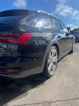 Audi A6 Allroad 55 TFSI S tronic - - Audi A6 Allroad mit Benzin-Antrieb